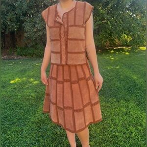 RUFFIAN’S - Women’s vintage 1960s Ruffians brown suede leather